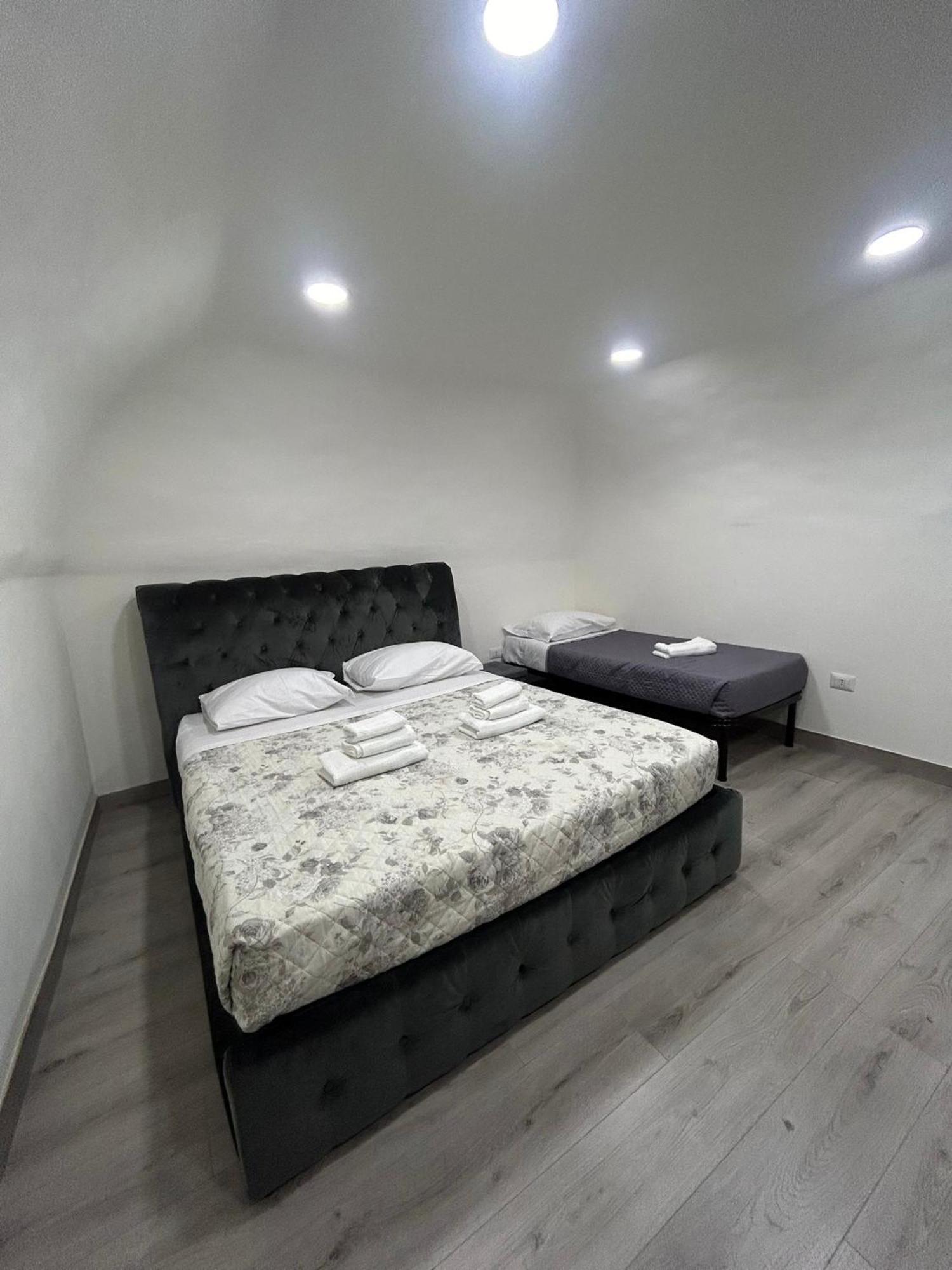 Valentino Luxury Appartement Napels